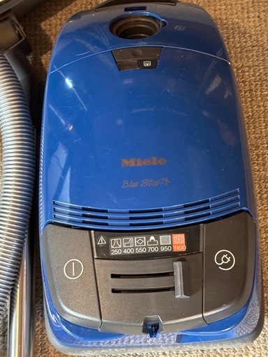 Miele社の掃除機S524ブルースター
