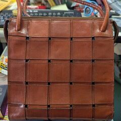 ☆バッグ　革製　サイズ：H約23.0ｃｍ　Ｗ約：23.5ｃｍ　Ｄ約：12.0ｃｍ　中古品　の画像