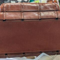 ☆バッグ　革製　サイズ：H約23.0ｃｍ　Ｗ約：23.5ｃｍ　Ｄ約：12.0ｃｍ　中古品　の画像