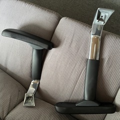 エルゴヒューマン　オフィスチェア　肘掛け付きの画像