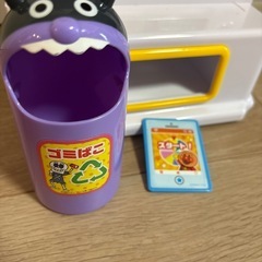 アンパンマンの自動販売機の画像