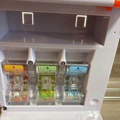 アンパンマンの自動販売機の画像