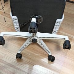 ゲーミングチェア　デスクチェア　オフィスチェアの画像