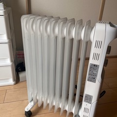 アイリスオーヤマ オイルヒーター POH-121OKS-Wの画像