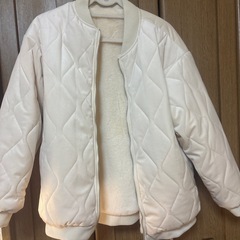 しまむら　taiyou☆アウター　リバーシブルブルゾン　白　コートの画像