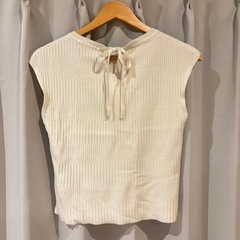 GU ノースリーブ　ニット　Mサイズの画像