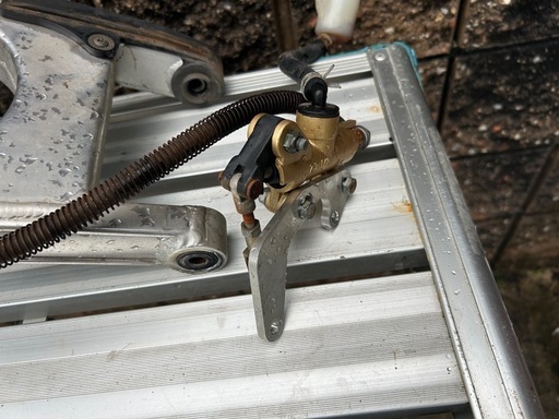 中華モンキー リアスイングアーム 10インチディスク化キット 中古品 現状 モンキー、ゴリラ、ダックス、シャリー 中華モンキー リアスイングアーム 10インチディスク化キット 中古品