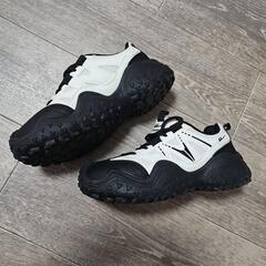 スニーカーの画像