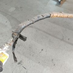 メーカー不明　バイクメンテナンスリフト　エア圧式＆フットペダル式の2WAY仕様　現状渡し　可動品ですが古いのもありジャンク扱いで（笑）の画像