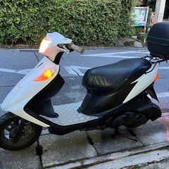 値下げ　アドレスv125g  ホワイトバッテリー新品
