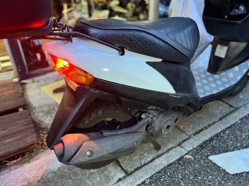売約済みアドレスv125g  ホワイトバッテリー新品
