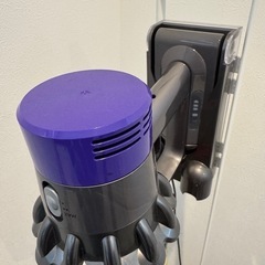 ダイソン　v10fluffy SV12ffの画像