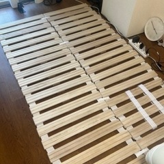 セミダブルベッドすのこ　タンスのゲン