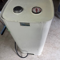 白タンク 灯油 90リッター 中古の画像