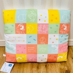 『新品未使用』クレヨンしんちゃん×サンリオ コラボクッションの画像