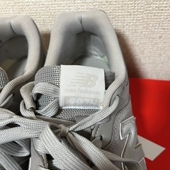 【本日23時まで限定価格】6000→5000円　27cm NewBalance 997H グレー US9 UK8.5 スニーカーの画像