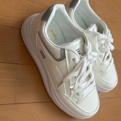 レディーススニーカー
の画像