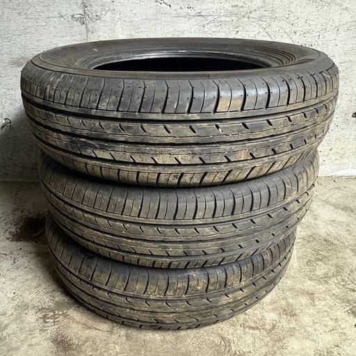 A-13 タイヤ 中古YOKOHAMA BluEarth-Es ES32 165/70R14