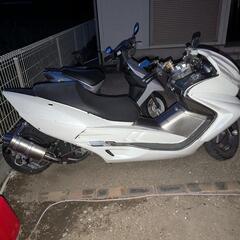 ビッグスクーター　250ccの画像