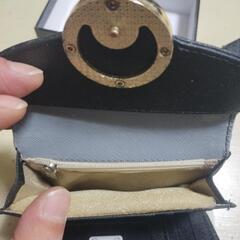 取引中　👛新品未使用マイケルコースの財布箱付き　MK-W131Bの画像