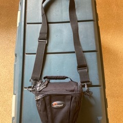 Lowepro TLZ Mini ブラック カメラバッグ（中古）1000円→850円に値引きの画像