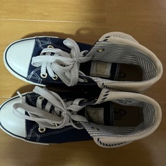 【再出品】スニーカーの画像
