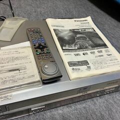 【お話し中】蔵出しPanasonic DVDビデオレコーダー　DMR-E250V の画像