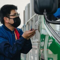 ＼急募！パート・アルバイト募集 フルサービスのガソリンスタンドで一緒に働きませんか？／の画像