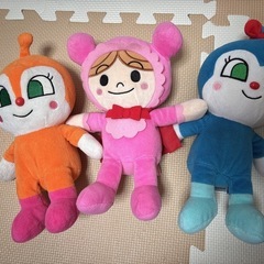 アンパンマン ふわりんスマイルぬいぐるみ