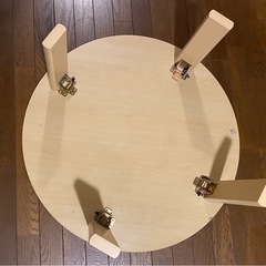 【無料】丸テーブルの画像
