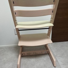 ストッケ STOKKEベビーチェア TRIPP TRAPPの画像