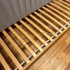 IKEA  イケア　ベッドフレームとマットレスセットの画像