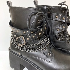 厚底ブラック　24.5 ダブルチェーン＆スパイク　レースアップ　サイドジッパーの画像