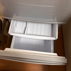 【動作中】SHARP SJ-D14A-S 冷蔵庫 137Lの画像