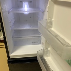 冷蔵庫【引き取り決定】の画像