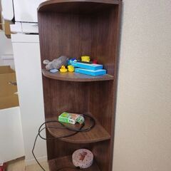 角のシェルフ
