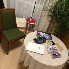丸形テーブルの画像
