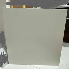 IKEAコーヒーテーブルの画像