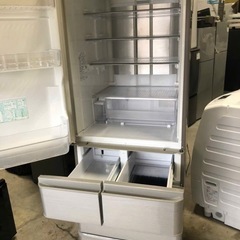 NO B368 🌈福岡市内配送設置無料✨🌈シャープ SHARP プラズマクラスター冷蔵庫 (412L・どっちもドア) 5ドア シャイニーシルバー SJ-PW42B-Sの画像