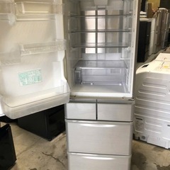 NO B368 🌈福岡市内配送設置無料✨🌈シャープ SHARP プラズマクラスター冷蔵庫 (412L・どっちもドア) 5ドア シャイニーシルバー SJ-PW42B-Sの画像