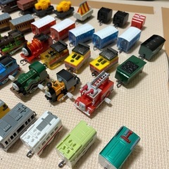 トーマス プラレール ガチャガチャの画像