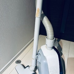 紙パック式掃除機の画像