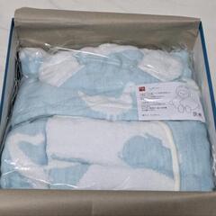 今月末まで期間限定値下げ3,000円→2400円【定価5,400円】（未開封）出産祝いてん、誕生日プレゼント用、今治タオルのバスポンチョ　の画像