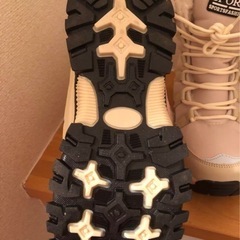 新品未使用　レディーススノーブーツの画像