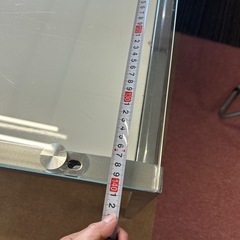 ガラスのテーブルの画像
