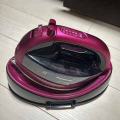 Panasonic アイロン、アイロン台
の画像