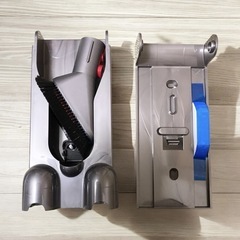 ダイソン dyson V11 fluffy+ SV14 コードレスクリーナー 掃除機 バッテリー式の画像