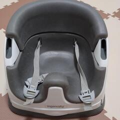 【お譲り先決定】Ingenuity インジェニュイティ ベビーベース 2in1 万能ブースターシート ローチェア お食事チェア 専用収納トレイ付き 6か月頃〜の画像