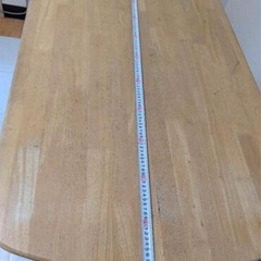 ダイニングテーブルの画像