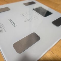 新品未使用　カラダスキャン 体重体組成計 HBF-236-JW の画像